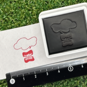 イラストACで人気のイラストレーターとコラボした限定デザインのスタンプ　シヤチハタ OSMO(オスモ)25×30mm はんこ ハンコ　しゃべる入れ歯２
