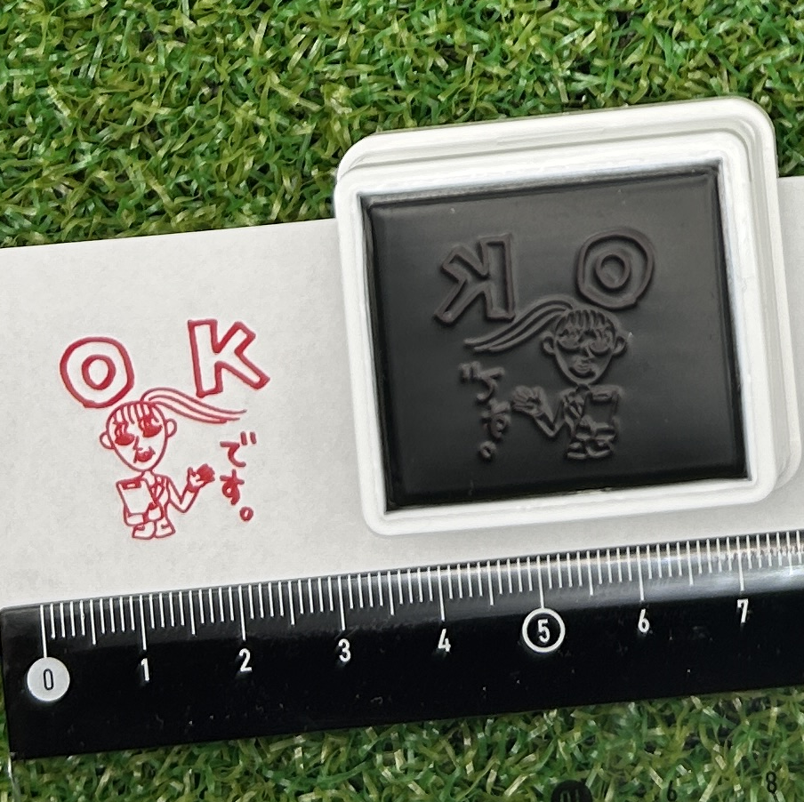 イラストACで人気のイラストレーターとコラボした限定デザインのスタンプ　シヤチハタ OSMO(オスモ)25×30mm はんこ ハンコ　OKあかねちん