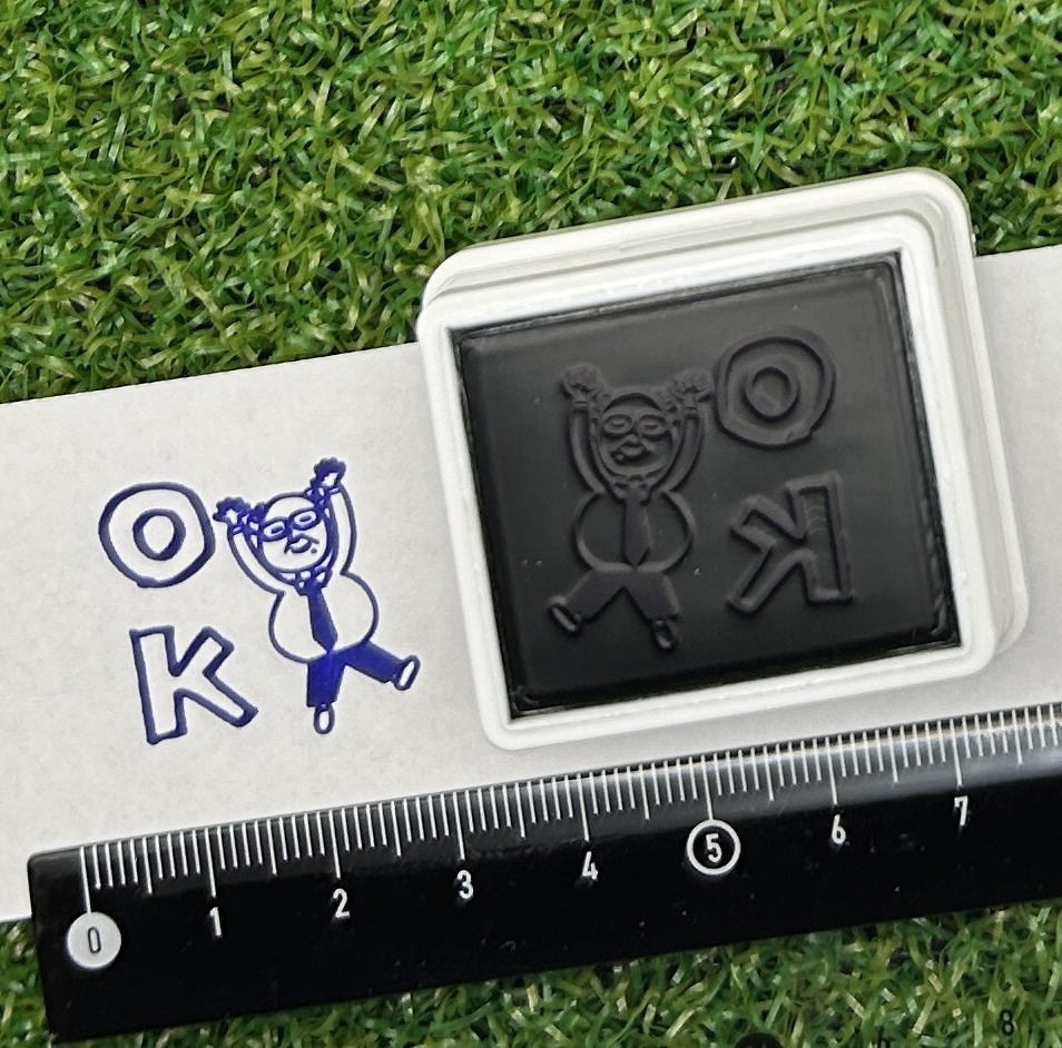 イラストACで人気のイラストレーターとコラボした限定デザインのスタンプ　シヤチハタ OSMO(オスモ)25×30mm はんこ ハンコ　OK小原先輩